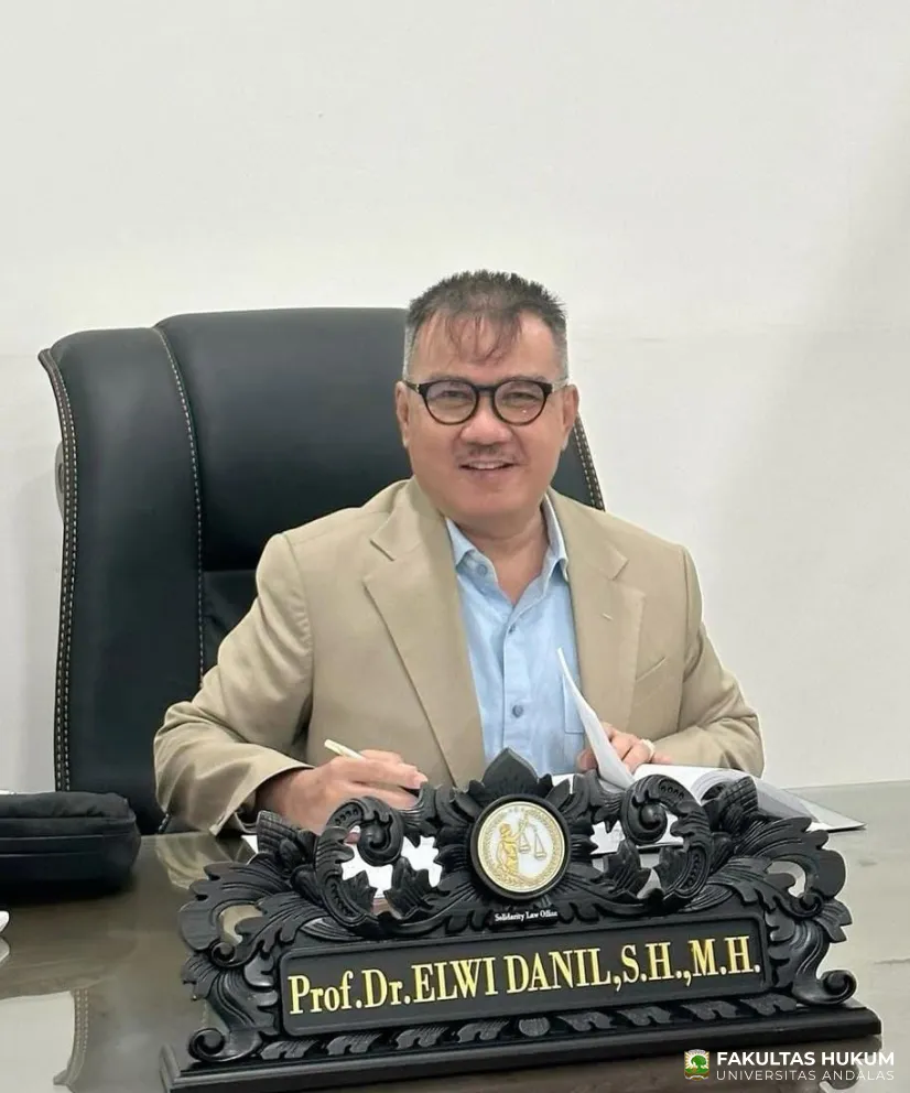 Prof. Dr. Elwi Danil, SH., MH.