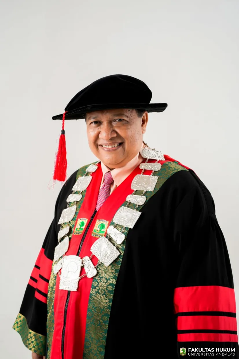 Prof. Dr. Ferdi, SH., M.Hum.