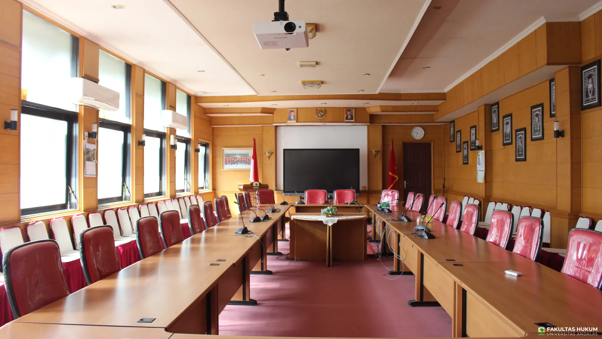 Ruang Sidang Dekanat