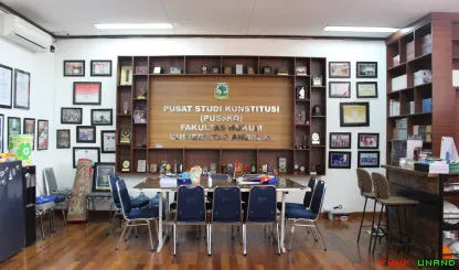 PUSaKO (Pusat Studi Konstitusi)  adalah Lembaga penelitian...