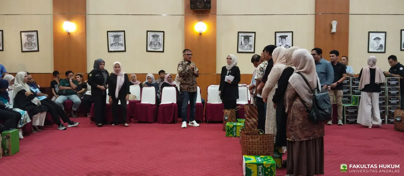 Penyerahan Paket Ramadhan