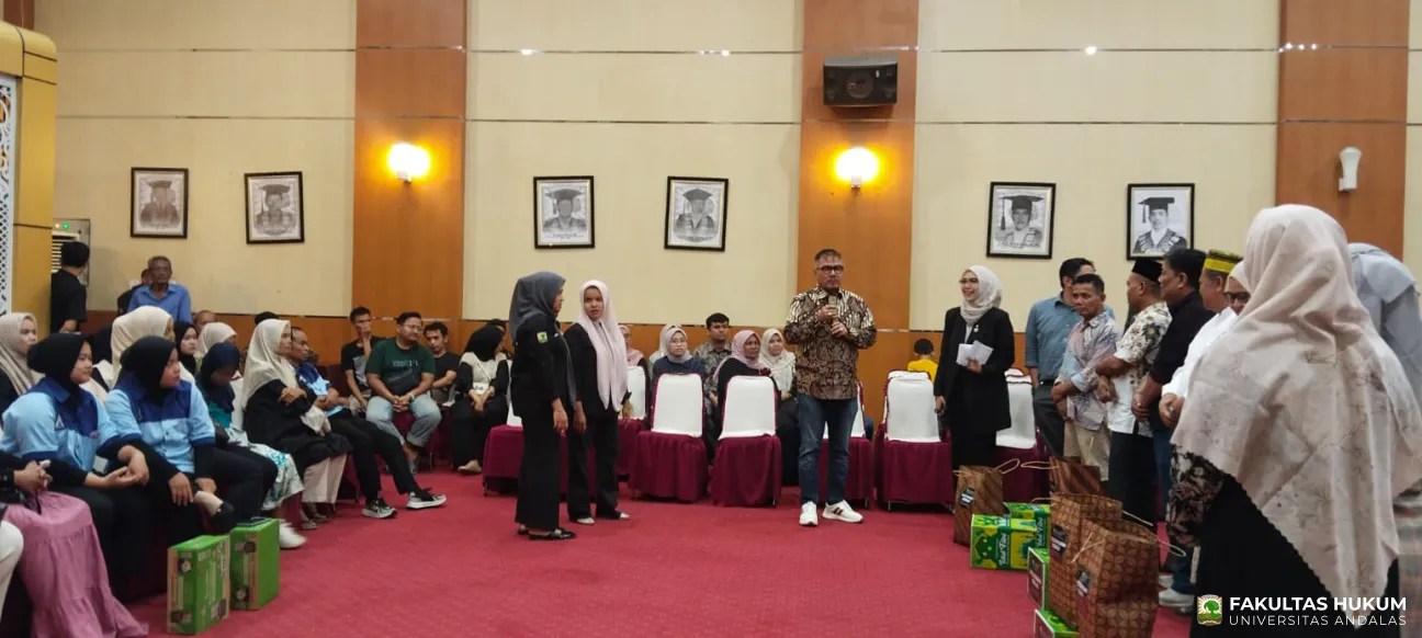 Penyerahan Paket Ramadhan Pascasarjana Berbagi