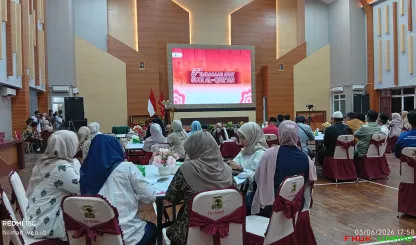 Pembacaan ayat suci Al Qur'an pembukaan Lustrum