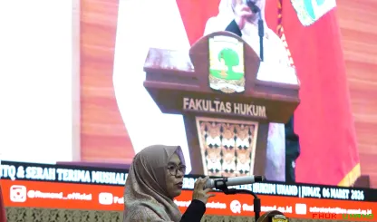 Foto sambutan Manajer SDM dan Teknologi Informasi: Dr....