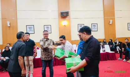 Foto 13 Acara Pascasarjana Fakultas Hukum Universitas...