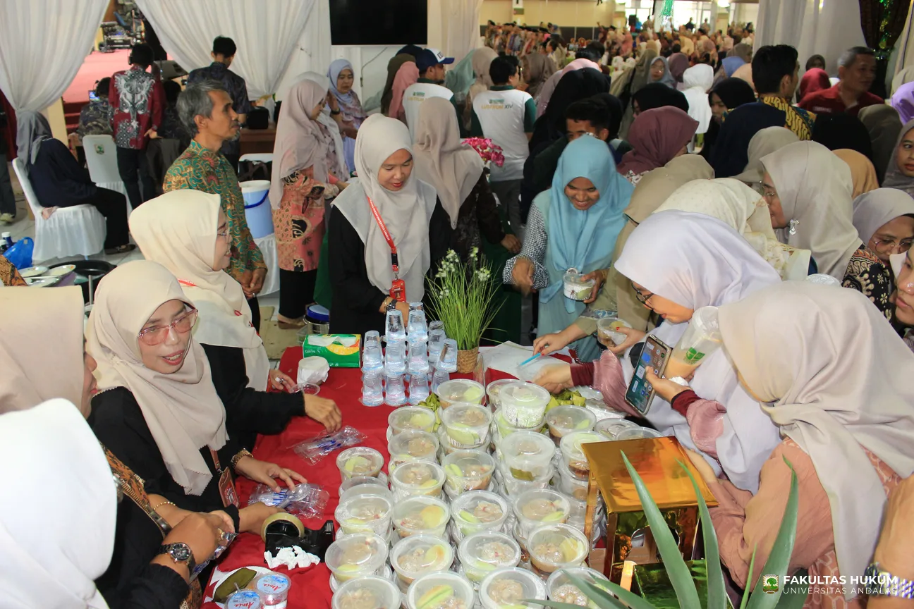 Foto 12 Stand Fakultas Hukum di Festival Kuliner 2026 M