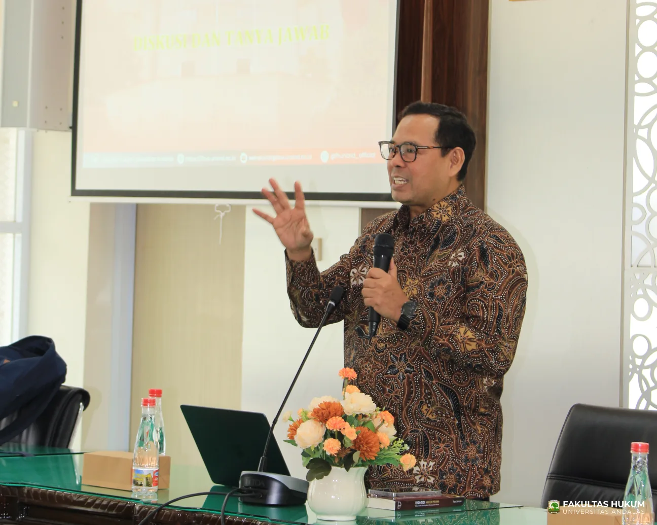 Foto 3 Kuliah Umum Prof. Dr. Topo Santoso, S.H., M.H.