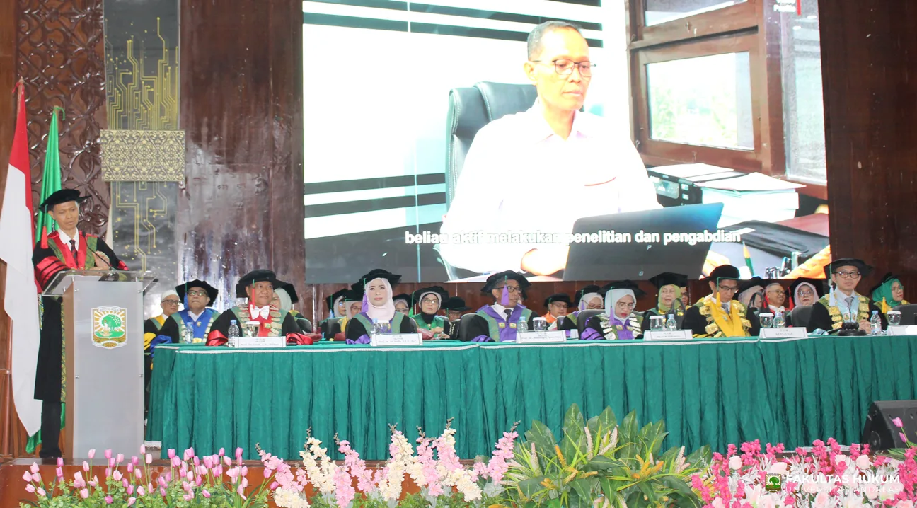 Foto 7 Prof. Dr. Kurnia Warman, S.H., M.Hum. dan Keluarga