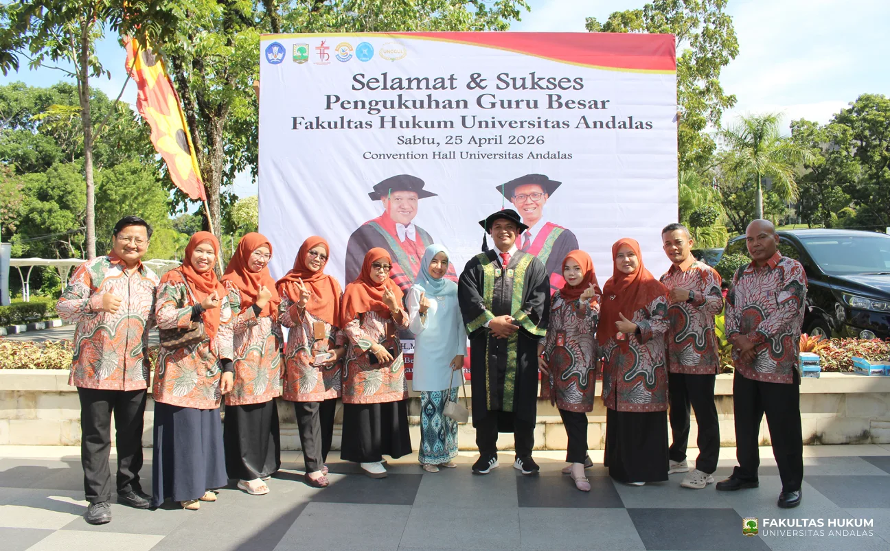 Foto 2 Pengukuhan 2 Guru Besar dari Fakultas Hukum
