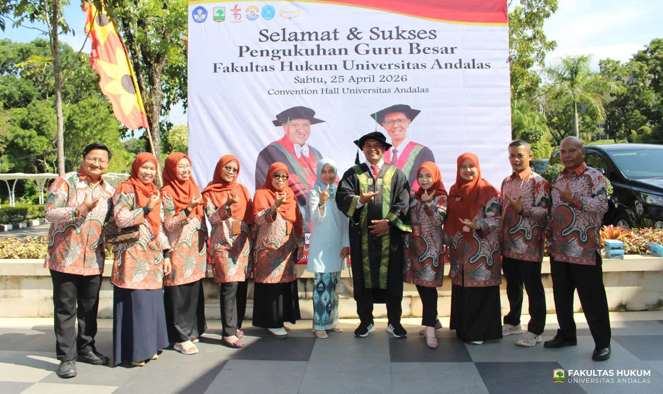 Foto 3 Pengukuhan 2 Guru Besar dari Fakultas Hukum