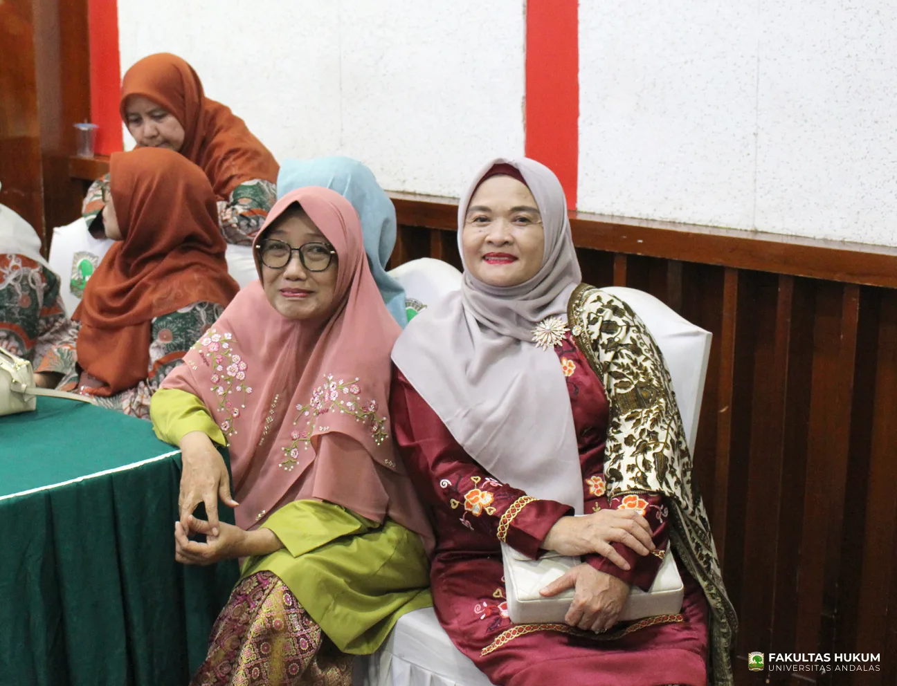 Foto 4 Pengukuhan 2 Guru Besar dari Fakultas Hukum