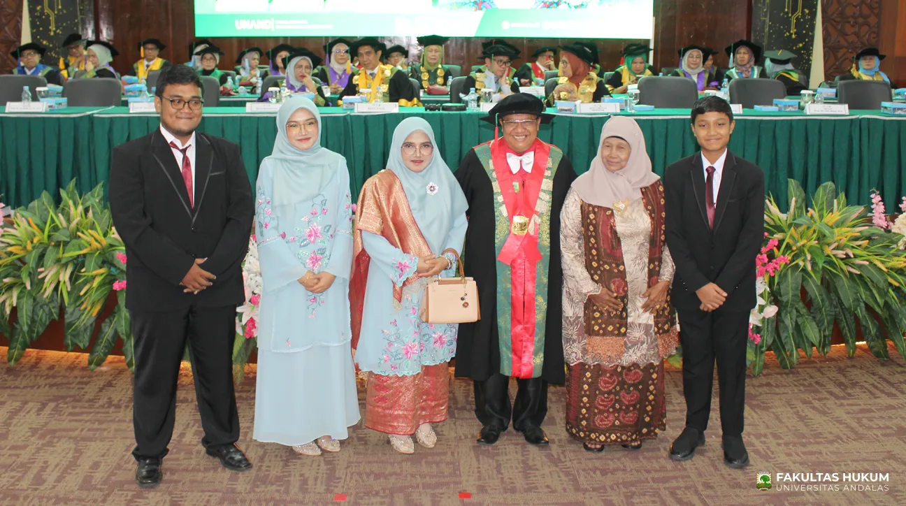 Foto 14 Pengukuhan 2 Guru Besar dari Fakultas Hukum