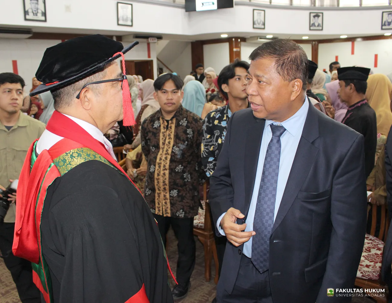 Foto 1 Dr. H. Prim Haryadi, S.H., M.H. gelar Datuak Rajo Mansur