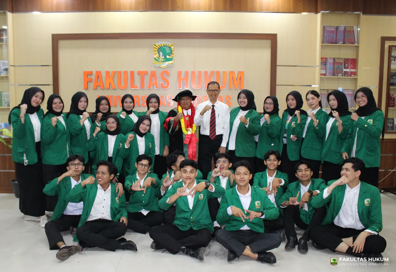 Foto 3 Paduan Suara Mahasiswa Justicia Accordeo Fakultas Hukum Universitas Andalas