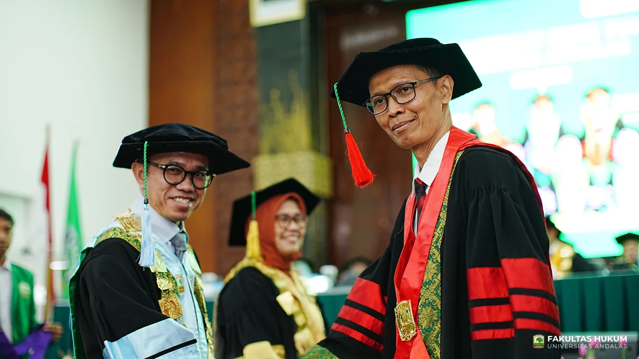 Foto 7 Pengukuhan 2 Guru Besar dari Fakultas Hukum