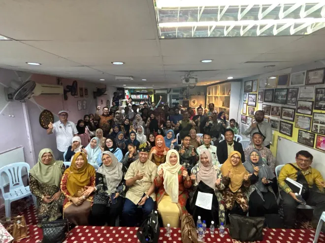 Rangkaian kegiatan ditutup dengan pengabdian kepada masyarakat yang dilaksanakan di permai penang dan diikuti oleh pekerja migran dari indonesia, myanmar, bangladesh, dan filipina.