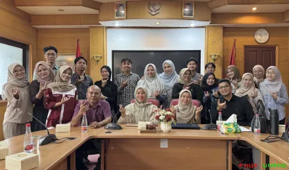 Rapat di Ruang Seminar Dekanat tanggal 21 April 2026 jam...