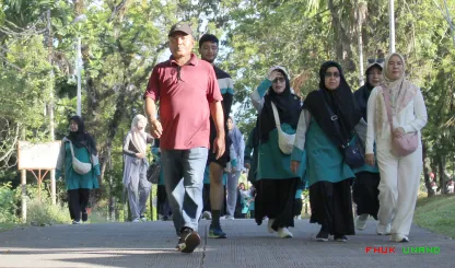 Foto 4 Jalan santai dan sarapan pagi Halal bi Halal...