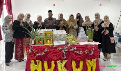 Foto 2 Stand Fakultas Hukum di Halal bi Halal & Festival...