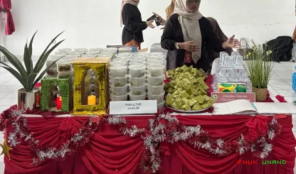 Foto 4 Stand Fakultas Hukum di Halal bi Halal & Festival...