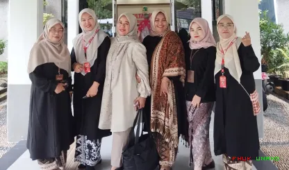 Foto 1 Foto sebelum keberangkatan ke acara Halal bi Halal &...