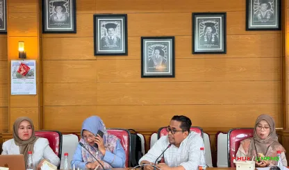 Foto 3 Suasana Rapat Management Meeting hari Rabu 29 April...