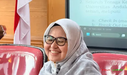 Foto 6 Suasana Rapat Management Meeting hari Rabu 29 April...