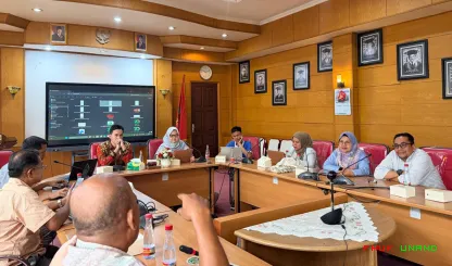 Foto 10 Suasana Rapat Management Meeting hari Rabu 29 April...