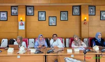 Foto 11 Suasana Rapat Management Meeting hari Rabu 29 April...