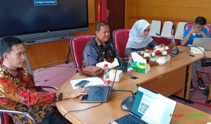 Foto 2 Suasana Rapat Management Meeting Fakultas Hukum...