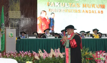 Foto 1 Orasi ilmiah guru besar Prof. Dr. Ferdi, S.H., M.H....