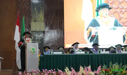 Foto 3 Orasi ilmiah guru besar Prof. Dr. Ferdi, S.H., M.H....