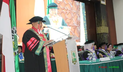 Foto 4 Orasi ilmiah guru besar Prof. Dr. Ferdi, S.H., M.H....