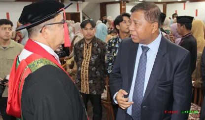 Foto 1 Dr. H. Prim Haryadi, S.H., M.H. gelar Datuak Rajo...