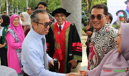 Foto 9 Rektor UNAND Efa Yonnedi, Ph.D. menyampaikan bahwa...