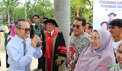 Foto 10 Rektor UNAND Efa Yonnedi, Ph.D. menyampaikan bahwa...
