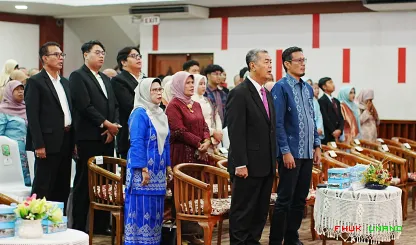 Foto 11 Prof. Kurnia Warman dikukuhkan sebagai guru besar...
