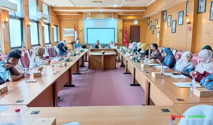 Foto 5 Suasana Rapat Persiapan UTS Semester Genap TA...