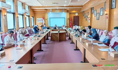 Foto 6 Suasana Rapat Persiapan UTS Semester Genap TA...