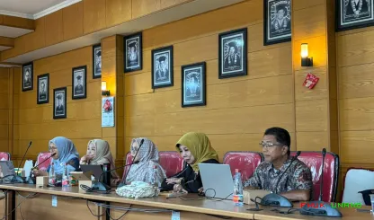 Foto 2 Suasana Rapat Persiapan UTS untuk Semester Genap TA...