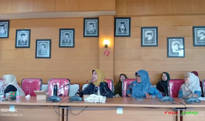 Foto 1 Detail Galeri Foto Rapat Persiapan UTS Semester...