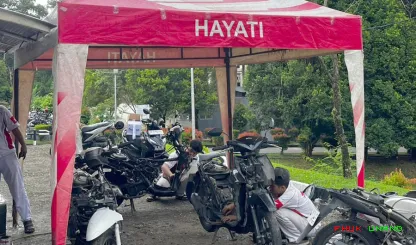 Foto 5 Servis Gratis Honda di Parkiran GSG Fakultas Hukum...