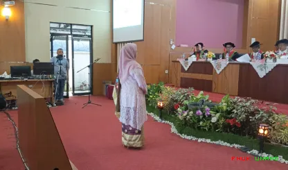 Foto 4 Dokumentasi foto ujian terbuka doktor hukum Titin...