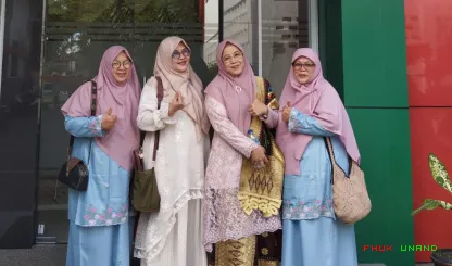 Foto 3 Galeri ini menampilkan rangkaian momen dalam ujian...