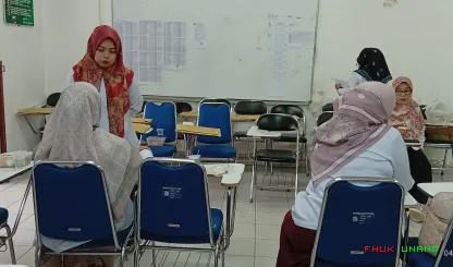 Foto 8 Suasana Sekretariat ujian UTS di gedung F