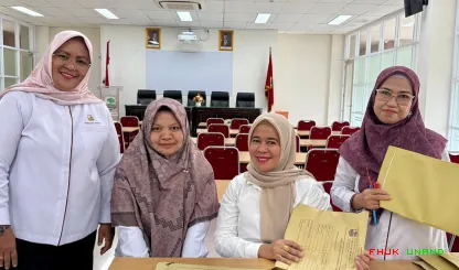 Foto 2 Suasana Sekretariat ujian UTS di gedung tahir