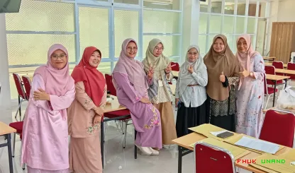 Foto 1 Suasana Sekretariat hari kelima UTS semester genap...