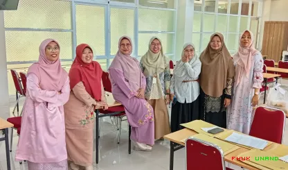 Foto 3 Suasana Sekretariat hari kelima UTS semester genap...