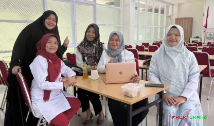 Foto 2 Suasana sekrteriat ujian dan lokal ujian di Gedung...