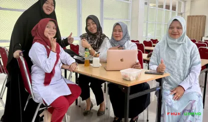 Foto 4 Suasana sekrteriat ujian dan lokal ujian di Gedung...